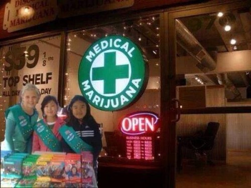 Sex neonarizona:  Well played Girl Scouts, well pictures