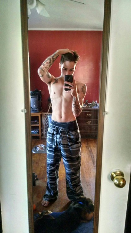 ink-n-severedties:  I only do morning workouts for blood flow 