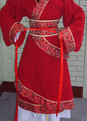 How to put on Hanfu (Han Chinese clothing)?