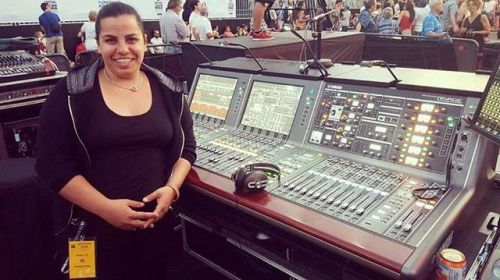 <p>Yesterday @festivaljazzmtl my new fav console #yamahapm10 #soundgirl #foh #deskjob. Rocking my @sennheiser momentum headphones. (at Festival International de Jazz de Montréal)</p>