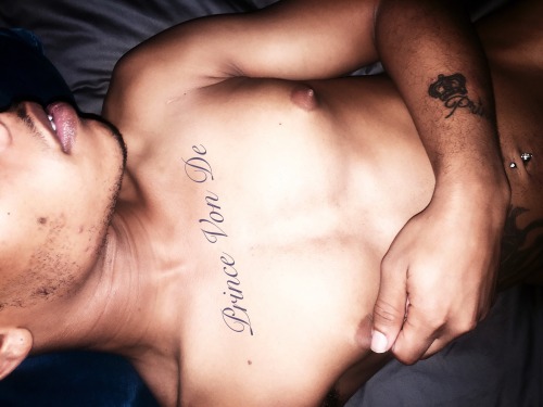 princevonde:  And with just one touch😍👄♋️👅