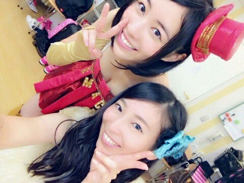 4xers:  松井珠理奈、大矢真那