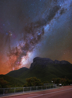 inefekt: Milky Way Rising above Bluff Knoll - Stirling Ranges, Western Australia Nikon d5500 - 35mm  Sky: ISO 3200 - f/2.8 - 12 x 30 seconds Foreground: 6 x 300 seconds - ISO 800 - f/1.8 