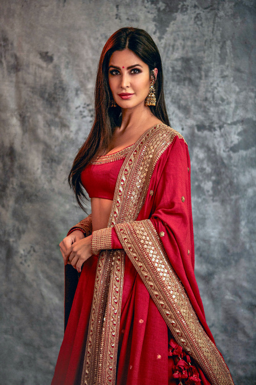 namasteybollywood:Katrina Kaif in Sabyasachi made in india&hellip;for a white man’s pleasu