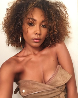 sexxyornude:  Parker McKenna Posey  SHE’S