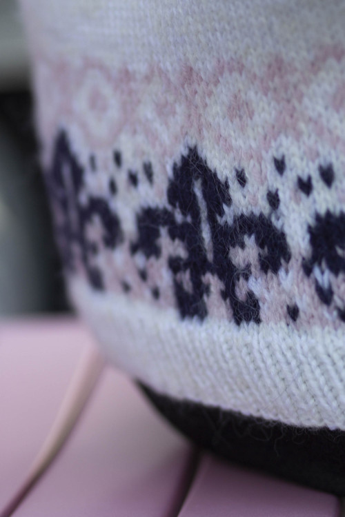 Designer Aubrey Busek takes us through the design process of her fantastic Fair Isle pullover, Wheel