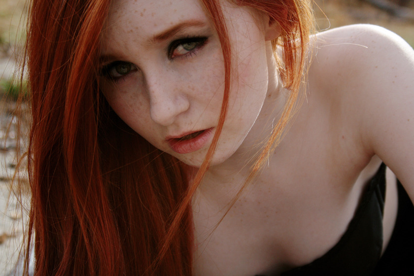 redhead-favorites:  Her flame by KaylynDunn