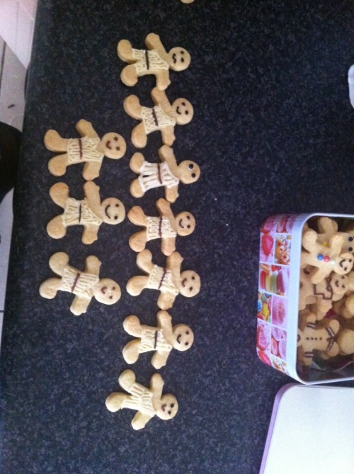 life-of-a-latin-student: These are the Roman cookies I made for my birthday in Latin class :) O ecce