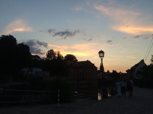 blauegauloises:  i know there’s gonna be good times