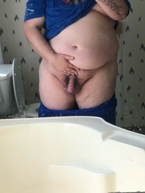 heavyd4583:  Favorite mirror day…showing off a little