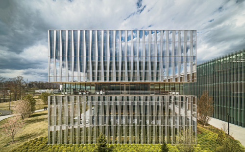 Building 335 Weiss/Manfredi