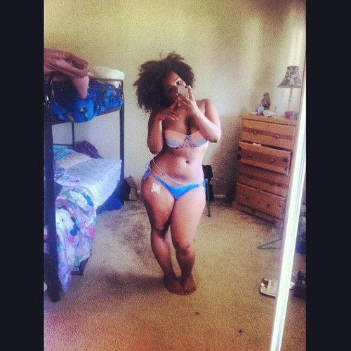 onion-booty:  mythickisbeautiful:  http://exoticthinker.tumblr.com/ One of my confident