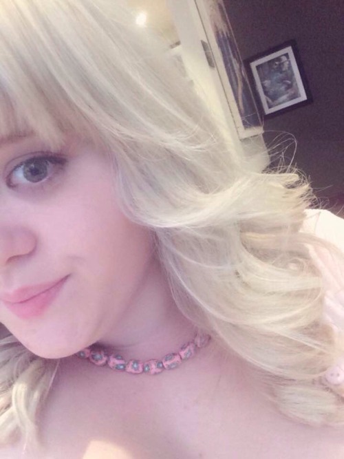 vert-climber:  How beautiful does @daddys-peachy-princess look 💕  Super pretty