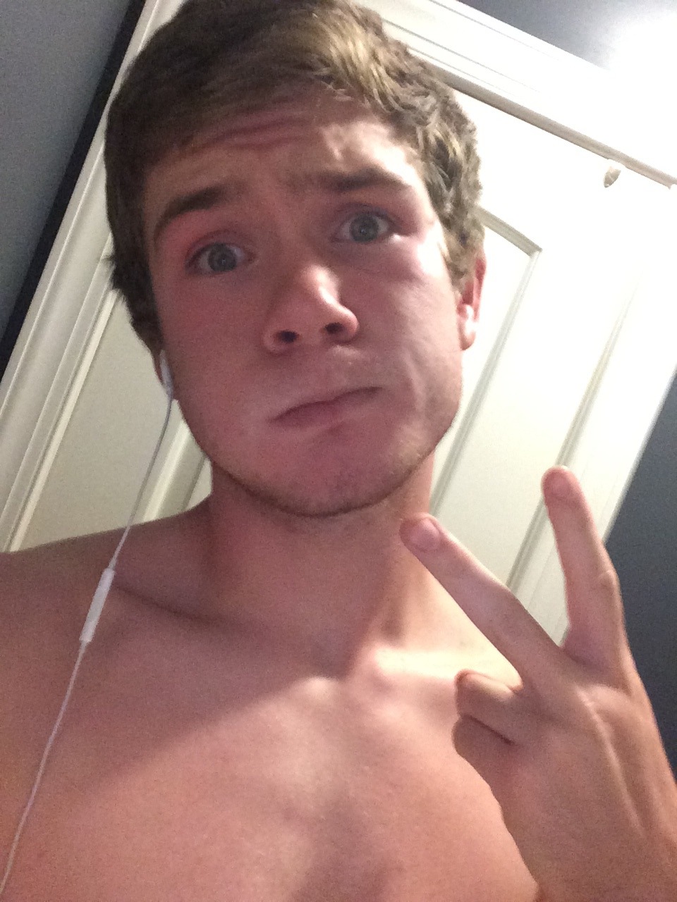 thenaughtyelephant:  Posts a bad shirtless selfie in hopes to make up for the other?