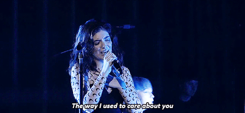 whenharrymetsally89: Lorde - Hard Feelings Live O2 Apollo, Manchester