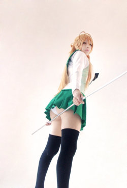 uinyan:  Highschool of the Dead (学園黙示録)