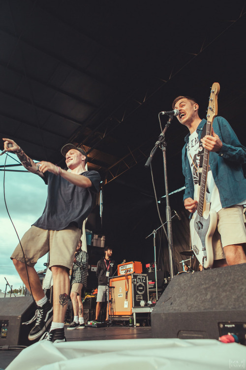 kellymason:  Neck Deep by Kelly MasonVans Warped Tour 2014 - Auburn, WA RCA • Tumblr&