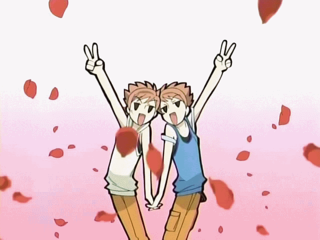 ohshc-obsessive:  Some GIF’s of the twins ;)Keep reading