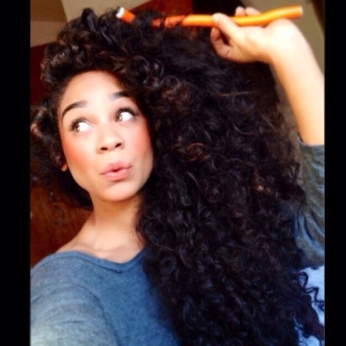 itsdlasianicole: ​she’s real she’s Jamaican and Italian and day I will have hair like her