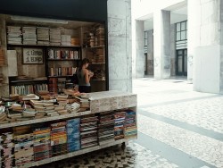 Anotherphotodiary:  Library 