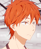 bertholdts:  Momo said he was going to swim seriously, and he's super fast!! 