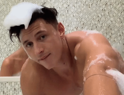 Do you like juicy gay stuff? Come and see my sexy finds: www.tumblr.com/blog/robipest gay #g