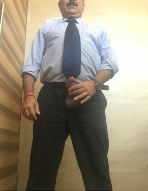 joseramiros: mydaddyporn: Full HD Exclusive Daddy videos HERE Ummm rico rico  want this hot fucker