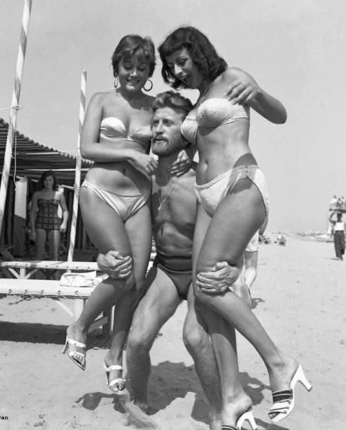 Kirk Douglas having some fun while in Italy