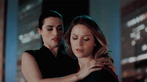 msdanvers:excuse me sir you dropped my wifeSupergirl 2x15 | She-Ra 5x05
