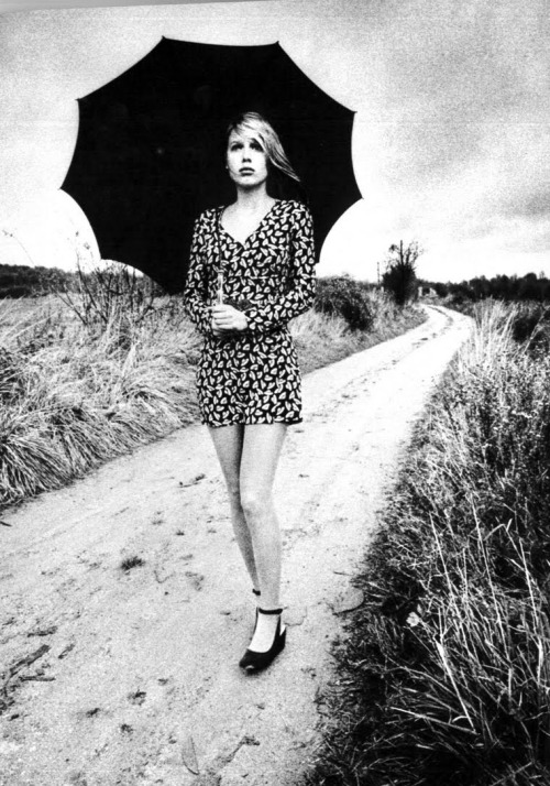 yestern:  Vogue Paris, February 1971Helen Hoberg by Jeanloup Sieff