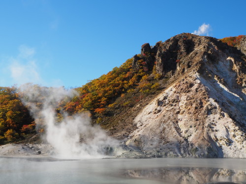 登別温泉地獄谷の秋。(2021/10/23)