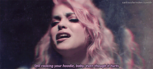 sarkisozlerinden:  Hey Violet - Hoodie