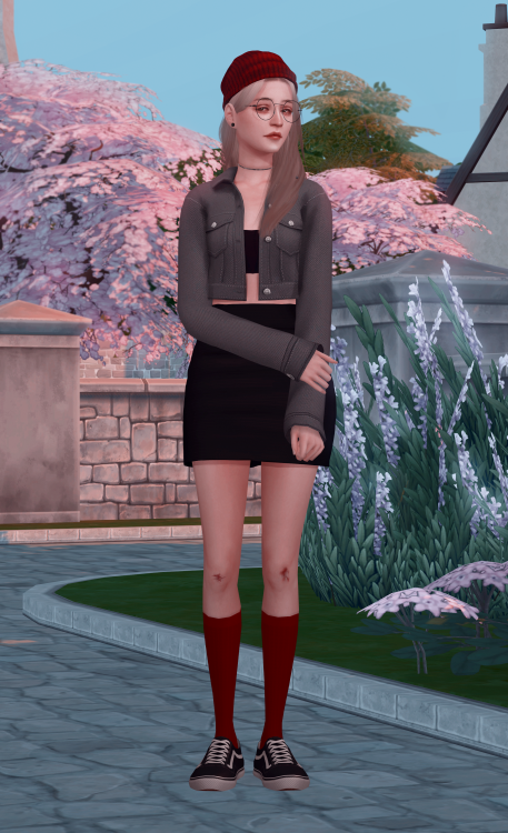 Used CC:Hat/EarringsHair/Glasses/Choker/Jacket/Bra/Skirt/Socks/Shoes/BruisesPoses (head was rot