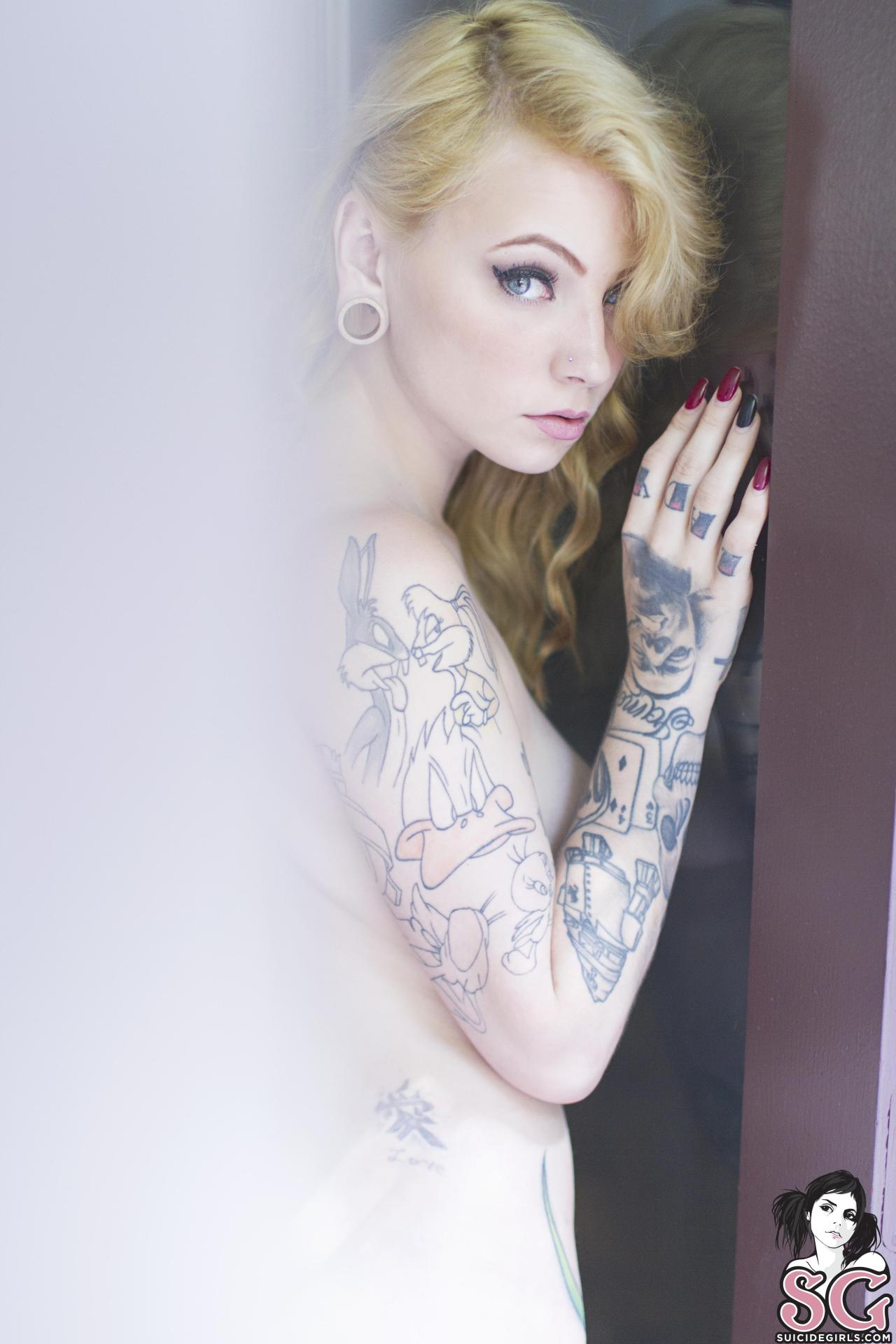 Suicide Girls