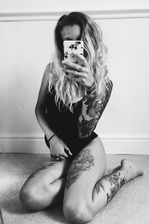 jrh-x: All the selfies today  Instagram jasmineraye