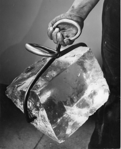 mpdrolet:  Man Holding Block of Ice, 1942