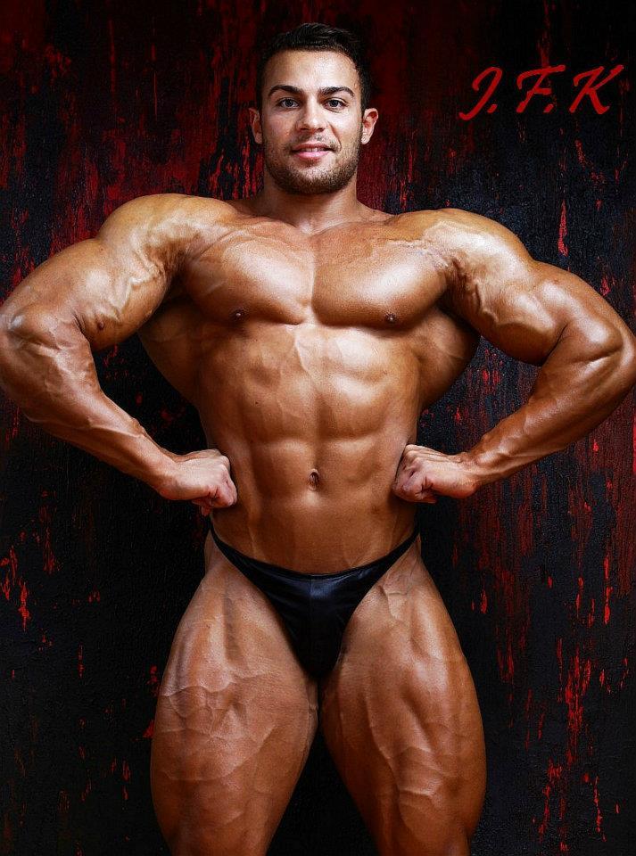 cdnlifter27:  Johan Fehd Karouani Photos: Bruno Perroud 