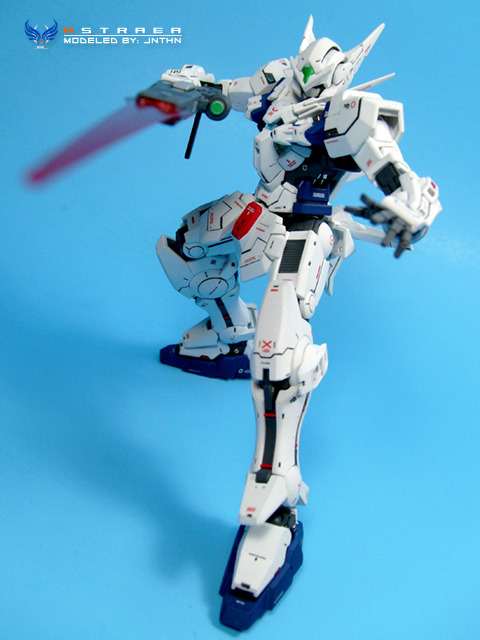 ani-plamo:  1/144 HG00 Exia Astrea Gundam by Jnthn 