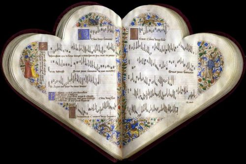 asylum-art: Heart-shaped medieval Books of Hours We know of only a few examples of heart-shaped Book
