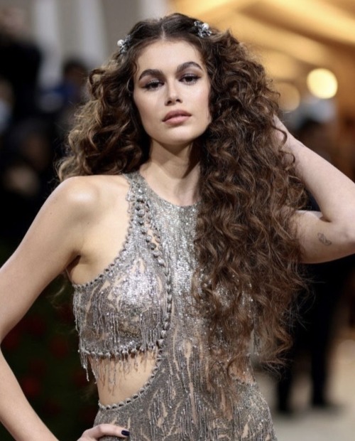 8 Haircare Products Everyone With Curly Hair Needs