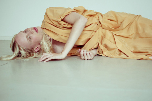 nwaizu:  untitled by mariehochhaus on Flickr. 