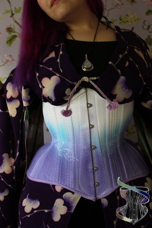 moderncorsetiere: corsetiere : Rainbow Curve corsetry links : Facebook | Pinterest  | Instagram
