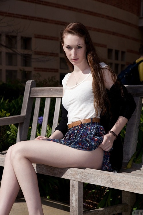 zishy:  Haley Gladwell - www.zishy.com adult photos