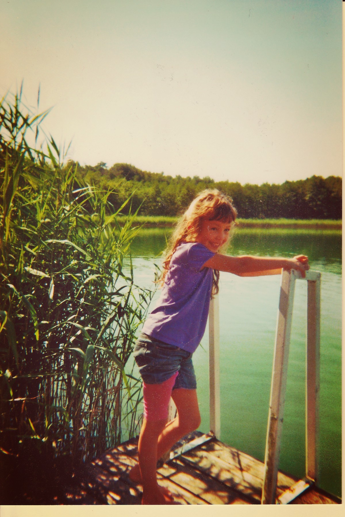 amanda-easya:  my sister #summer #vintage via BeFunky Photo Editor