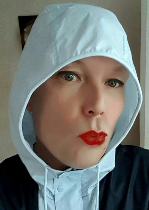 Kway Lover of nylon.
