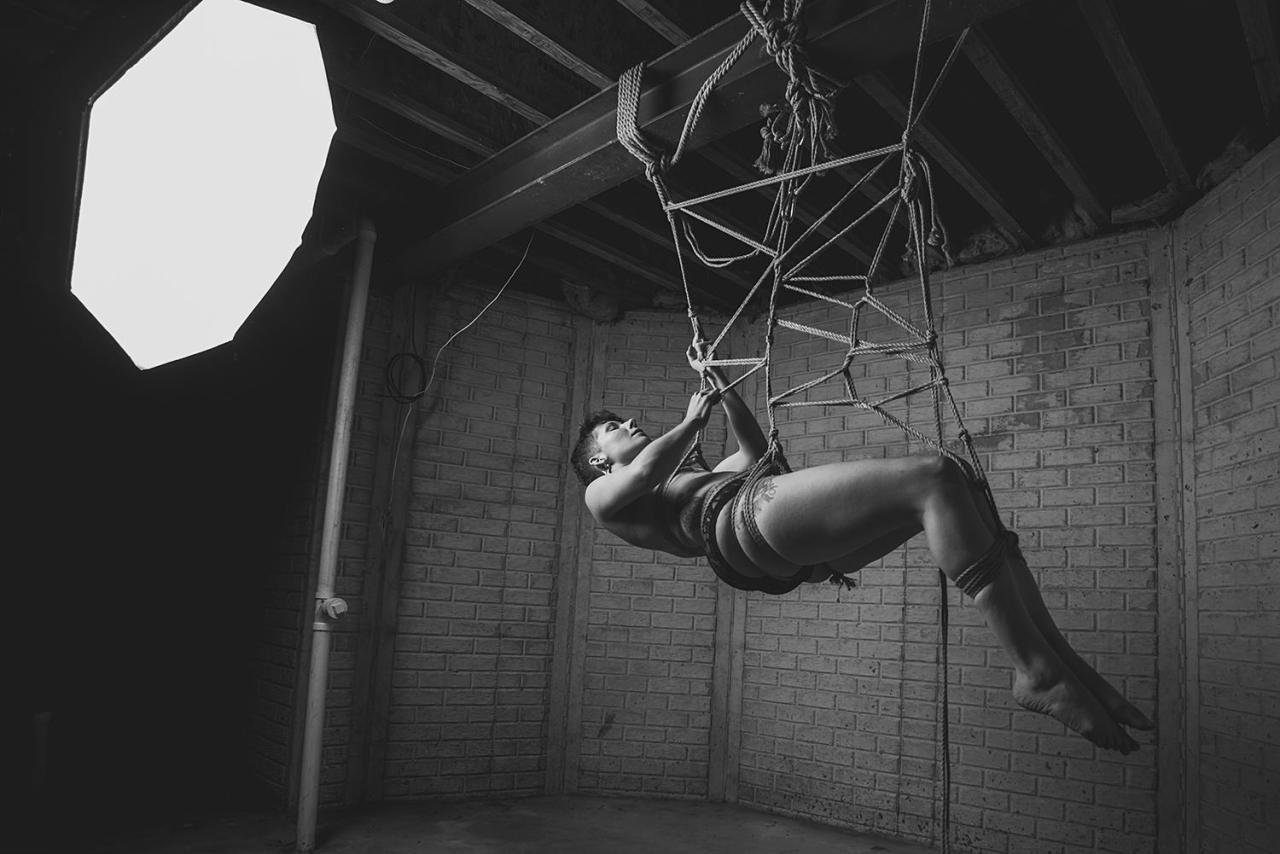 ohgracie:  Guess who moved into a house with an accidental built-in suspension studio?Photo: