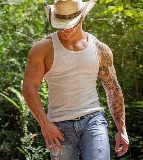 nocityguy:  Corn-Fed Farmers, Country men, Cowboy’s, and more. Be Sure to Follow