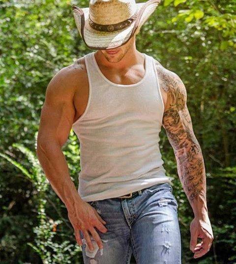 nocityguy:  Corn-Fed Farmers, Country men, Cowboy’s, and more. Be Sure to Follow Me at: http://nocityguy.tumblr.com   