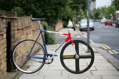 hipstersled:  http://hipstersled.tumblr.com/