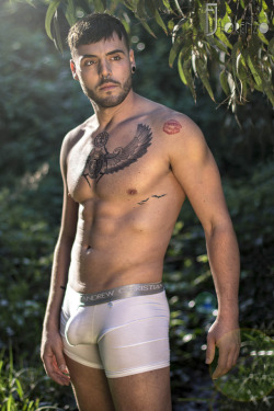 eroticcomag:  EXCLUSIVEMODEL: Jose Manuel